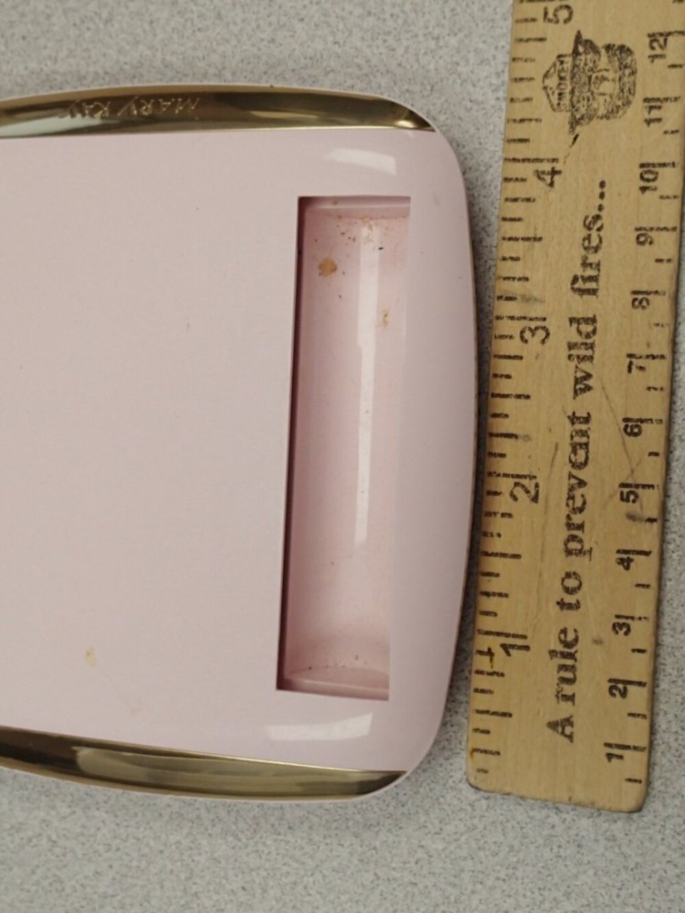 Pink Square Medium Size Compact - Picture 2 of 4